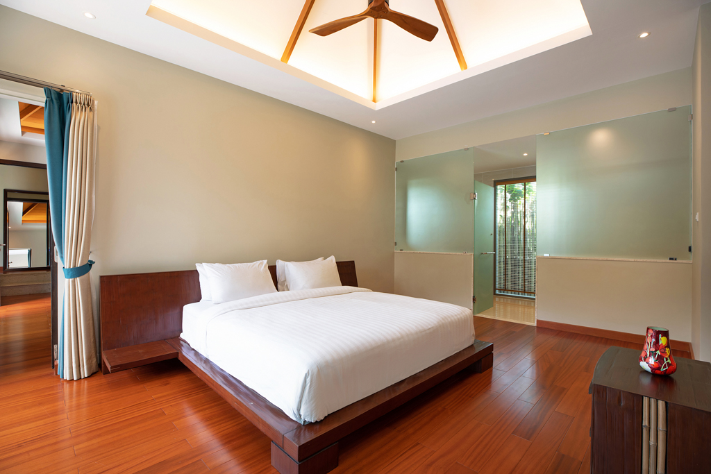 luxury villas phuket